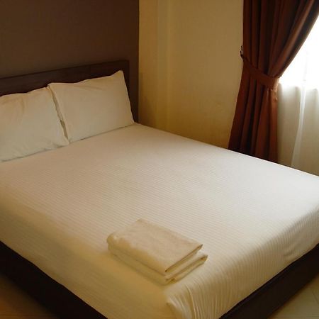 Jb City Hotel Johor Bahru Zimmer foto